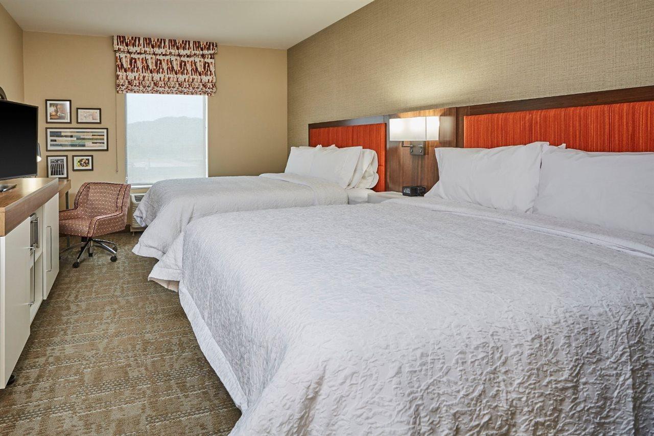 Hampton Inn & Suites Roseburg Esterno foto