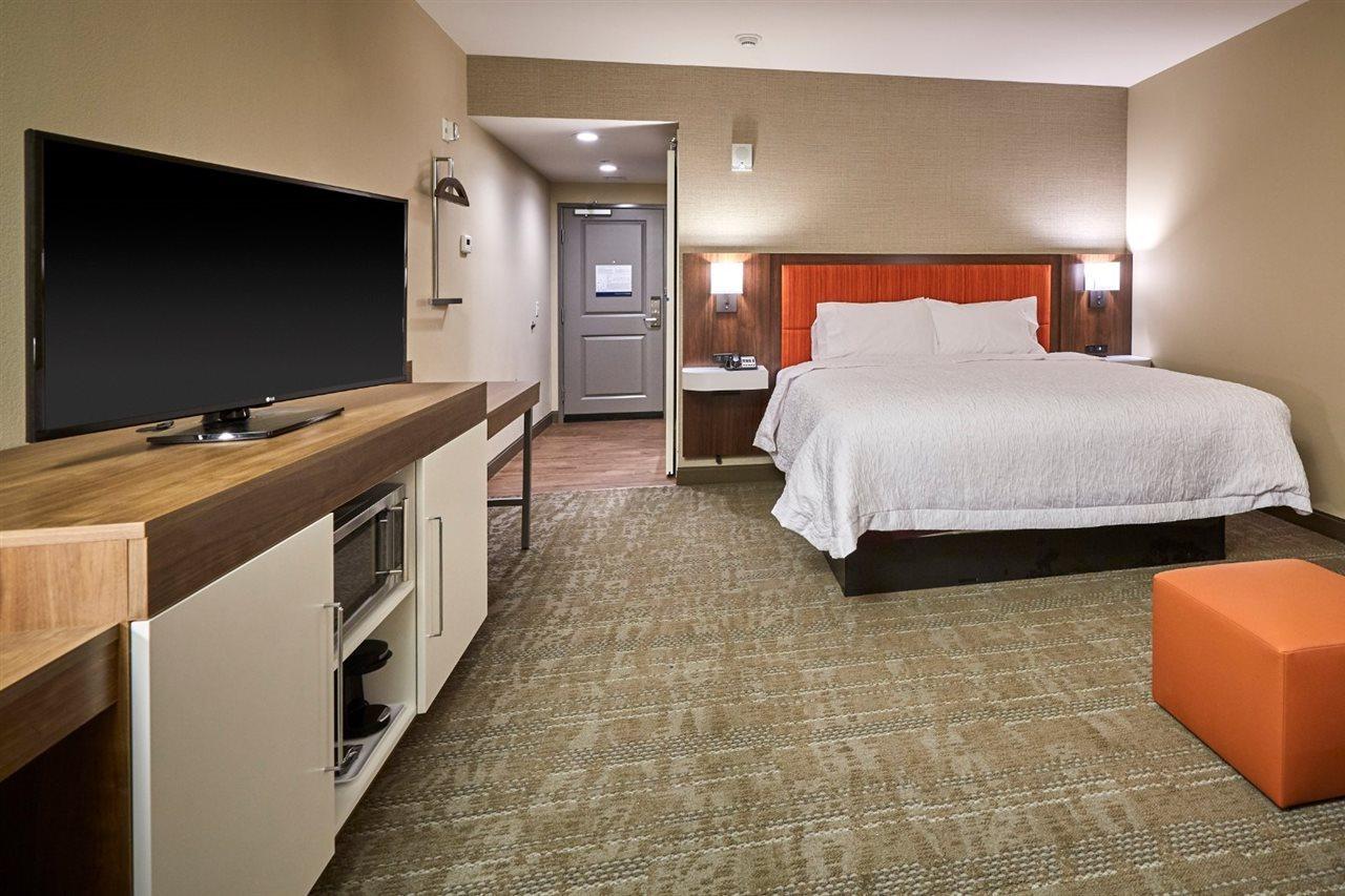 Hampton Inn & Suites Roseburg Esterno foto