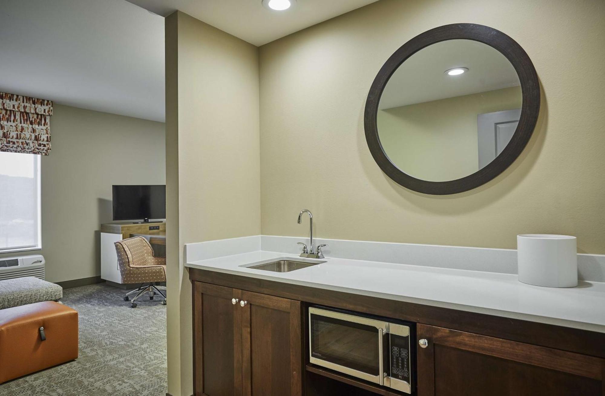 Hampton Inn & Suites Roseburg Esterno foto