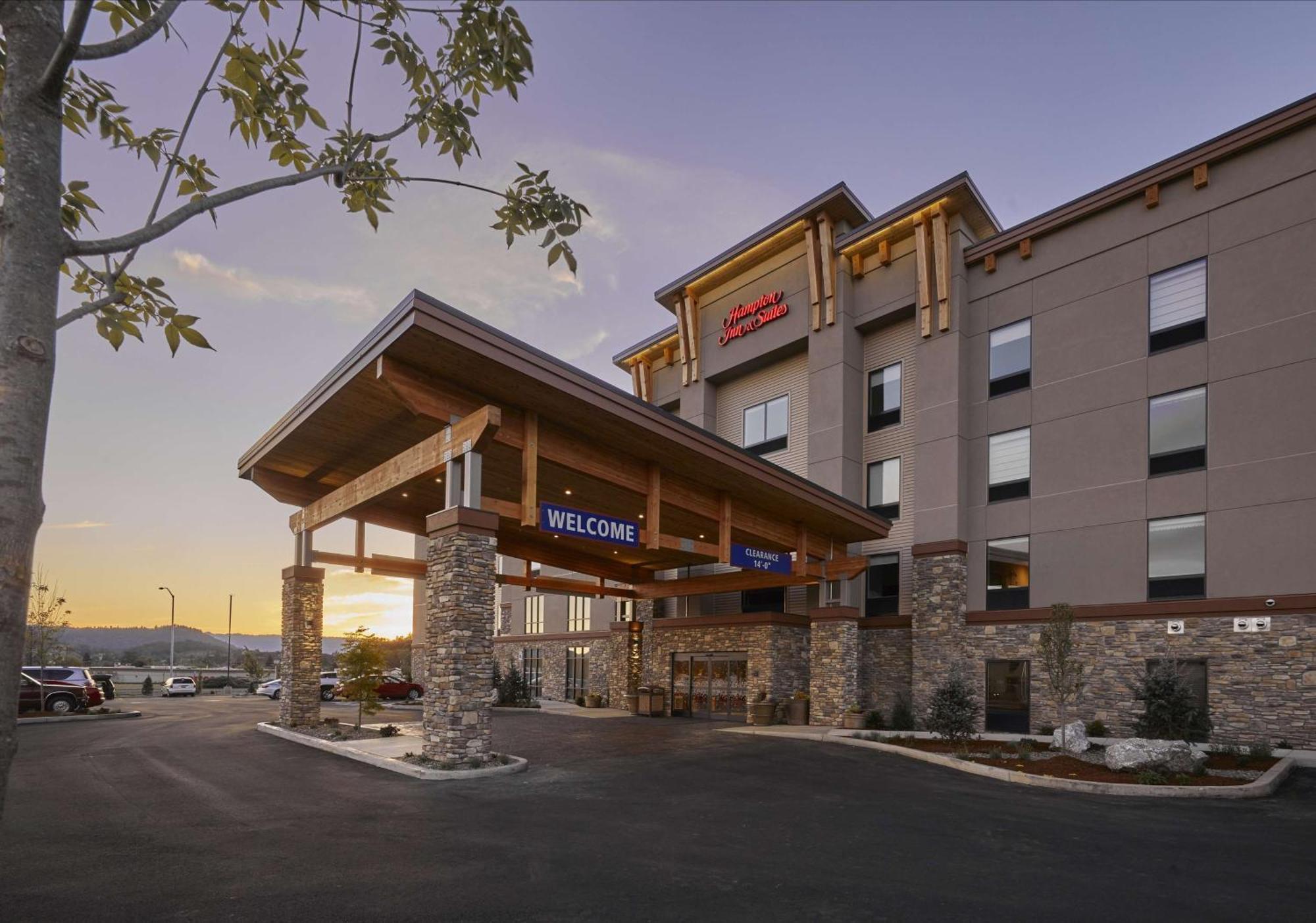 Hampton Inn & Suites Roseburg Esterno foto